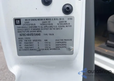 2007 GMC Sierra 1500 Classic Work z USA, uszkodzony, nr VIN 3GTEC14X47G154940